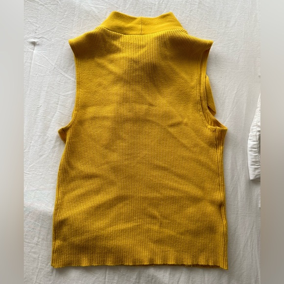 BCBGMAXAZRIA YELLOW TOP - Picture 4 of 8